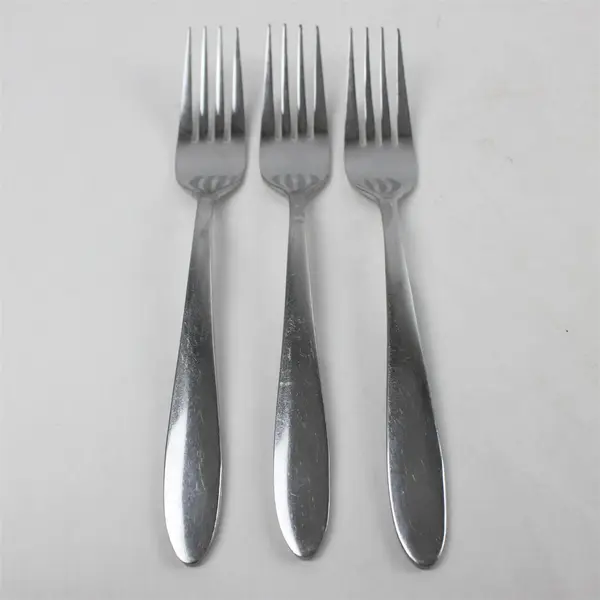 Set of 3 Oneida Trista Stainless Dinner Forks