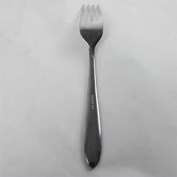 Set of 3 Oneida Trista Stainless Dinner Forks