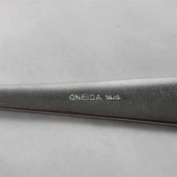 Set of 3 Oneida Trista Stainless Dinner Forks