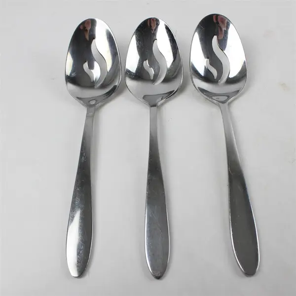 Set of 3 Oneida Trista Stainless Pierced Tablespoons