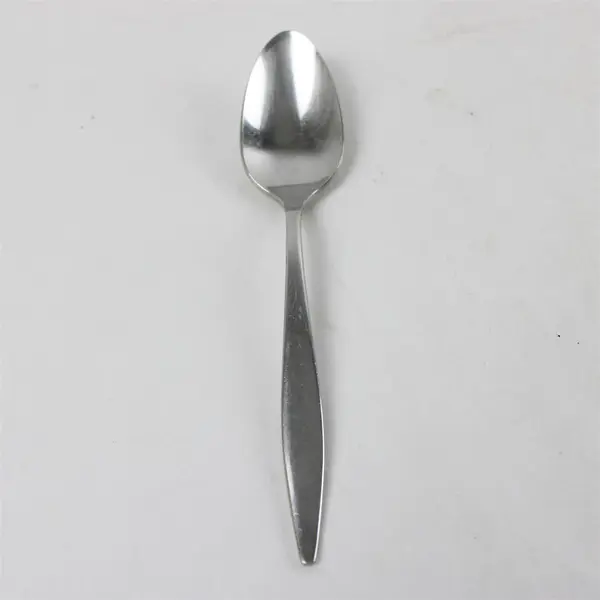 Set of 4 Oneida Tone Teaspoons Pre-Owned Flatware