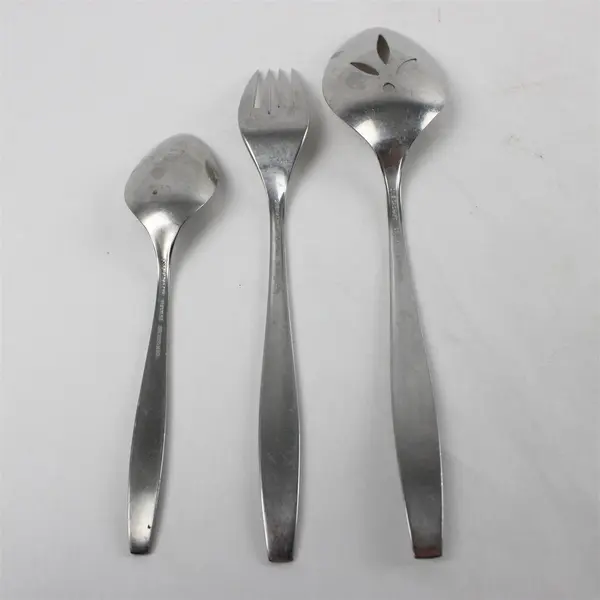 Lot of 3 Oneida Tempo Stainless Pierced Tablespoon Dinner Fork & Teaspoon