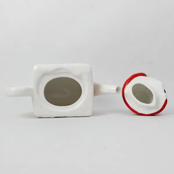 OMNIBUS Santa Chimney 26oz Christmas Teapot Collectible New No Box