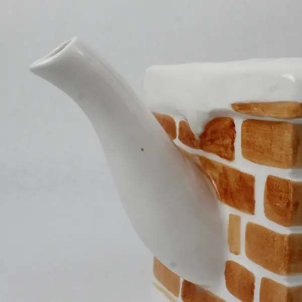 OMNIBUS Santa Chimney 26oz Christmas Teapot Collectible New No Box