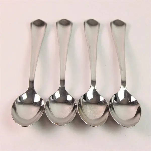 Lot of 4 Pottery Barn Silver Unknown Rare HTF Pattern 18/8 SS Soup Spoons 7.75"