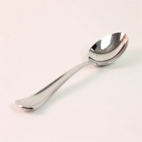 Lot of 4 Pottery Barn Silver Unknown Rare HTF Pattern 18/8 SS Soup Spoons 7.75"