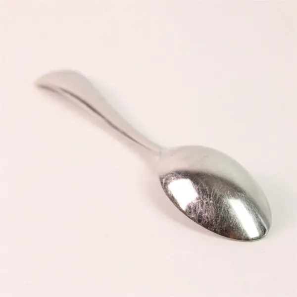 Lot of 4 Pottery Barn Silver Unknown Rare HTF Pattern 18/8 SS Soup Spoons 7.75"