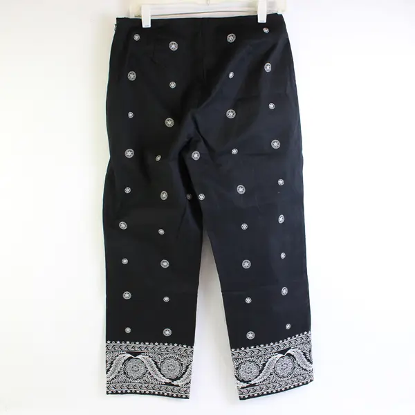 Vtg Jones NY Signature Women's 6 Blk/White Bandana Design Ankle Length Pants