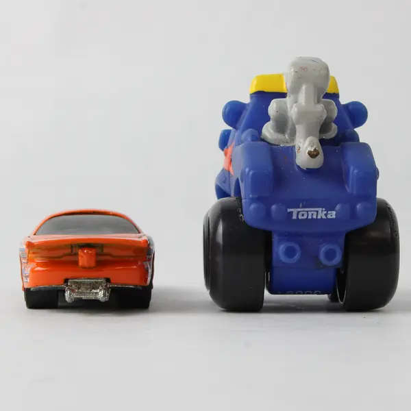 Lot of 2 Hot Wheels & Blue Tow Truck Diecast Toy Cars Collectible