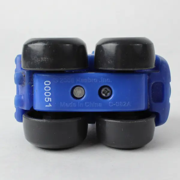 Lot of 2 Hot Wheels & Blue Tow Truck Diecast Toy Cars Collectible