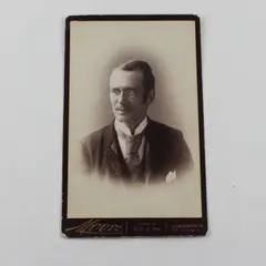 Large Cabinet Photo Portrait E.W. Moore Portland Oregon 1890 Man With Glasses