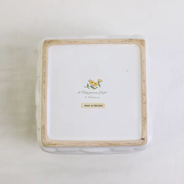 A Teleflora Flora Gift Ceramic White Woven Basket Square Decorative Vase 3.75"