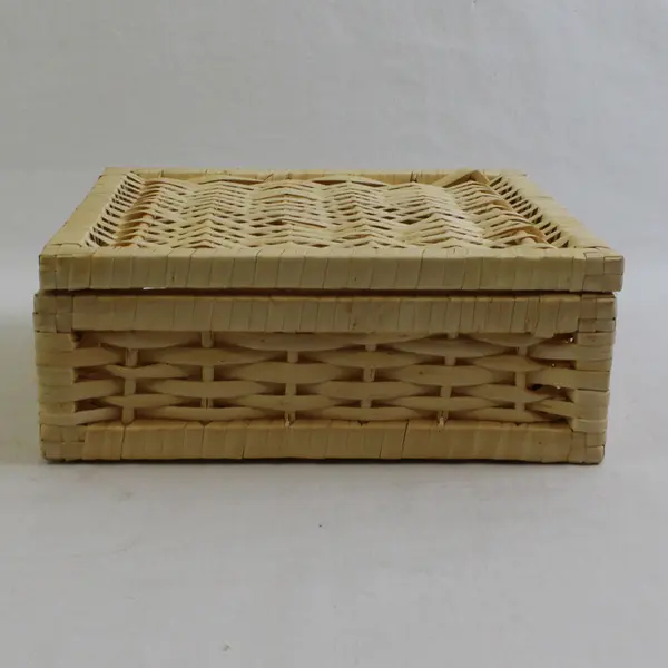 Unbranded Square Woven Storage Basket With Lid Home Decor/Organizer 8" x 8"