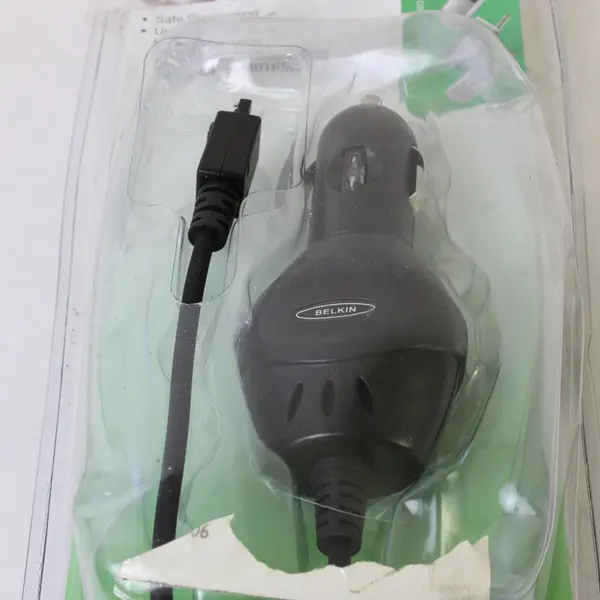 Belkin Mobile Power Cord Charger Motorola phones