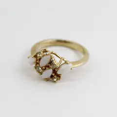 Gold Tone Opal And Rhinestone Cocktail Ring Size 6.75