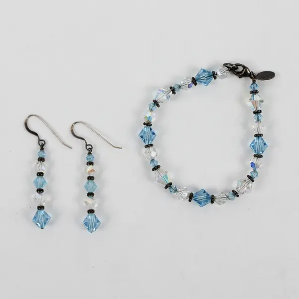 Vintage Set - Blue Faceted Crystal Beaded Bracelet with Matching Earrings