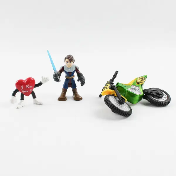 Lot of 7 Assorted Small Toys Mixed Figures & Accessories Glow in the Dark Planet