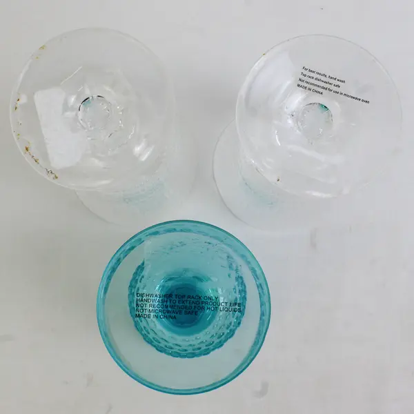 Lot Of 3 Unbranded Clear Plastic Stemmed Wine Glasses (2 Matching Clear, 1 Teal)