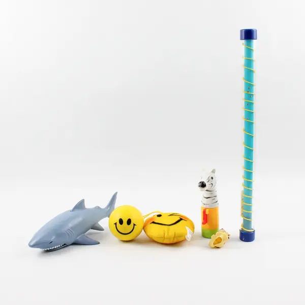 Lot of 6 Small Toys Mixed Action Figures & Accessories 