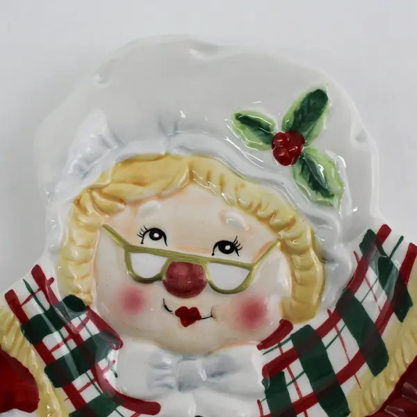 Gift Gallery by Fitz and Floyd Christmas Plate Mrs. Claus With Cookies