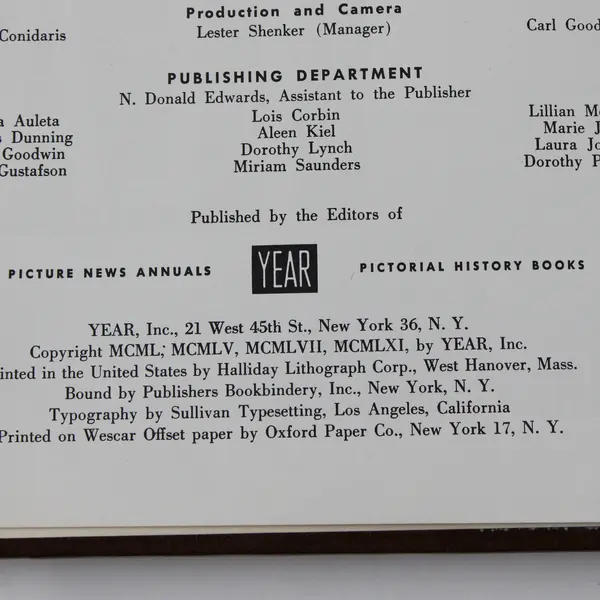 VTG Turbulent 20th Century Editors of News Front 1961 HC Pictorial History Books