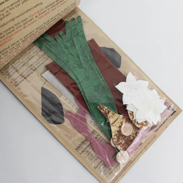 Vintage What's New Ltd From The Garden Paperwhites Iron On Applique Kit 52107