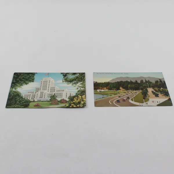 Lot Of 2 Vancouver BC Stanley Park City Hall Color Litho Postcards 1945