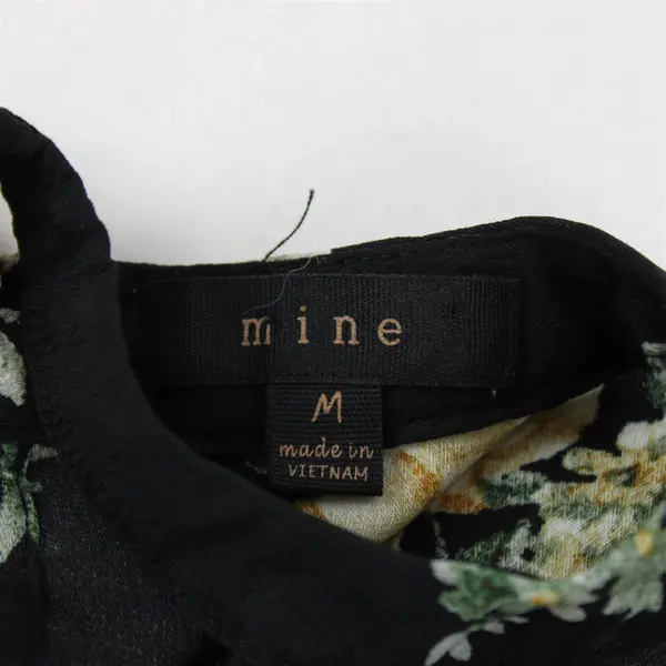 MINE Women Black Floral Short Sleeve Blouse Size M Button Front