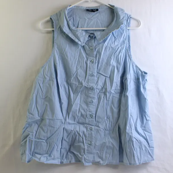 Modcloth Women's Sleeveless Blouse Size 1X Blue Button Up