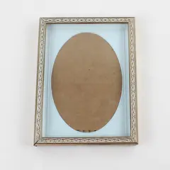 Vintage 1975 Photo Frame Gold Metal Shadow Box w/Oval Plastic Mat 6"x8"x1"