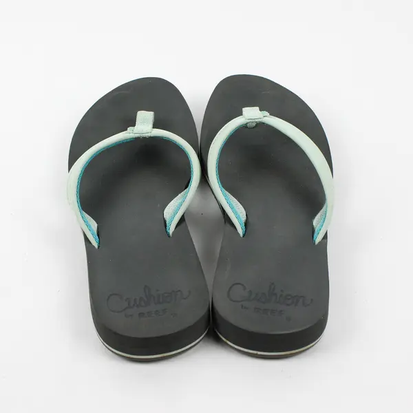 Cushion By Reef Gray/Blue Color Flip Flops/Sandals Women's Size 10