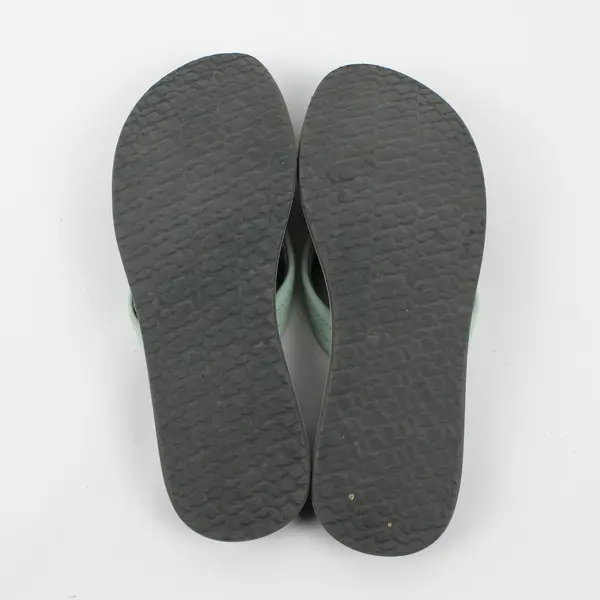 Cushion By Reef Gray/Blue Color Flip Flops/Sandals Women's Size 10