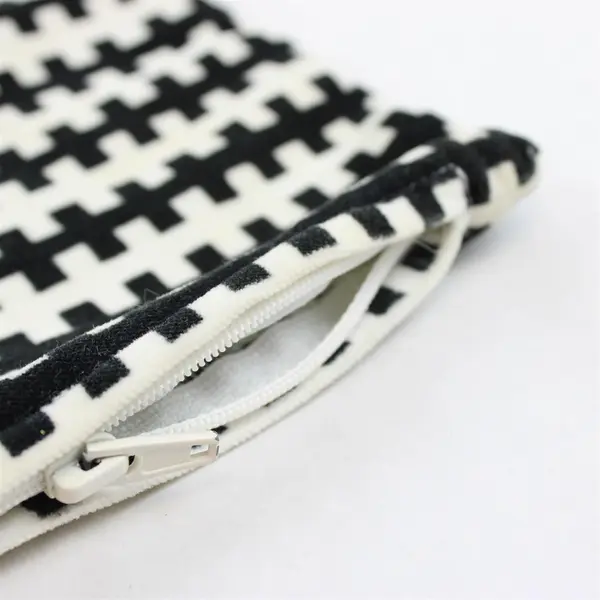 Unbranded Black/White Fabric Zip Up Decorative Pillowcase/Sham 21" x 21"