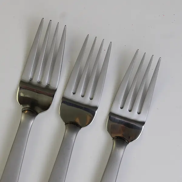 Set of 3 Oneida Zone Stainless Salad Forks
