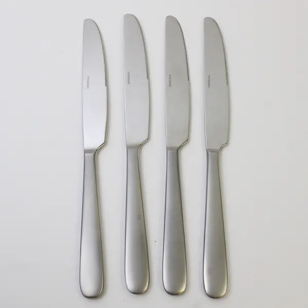 Set of 4 Oneida Zone Stainless French Solid Dinner Knives (3 New)