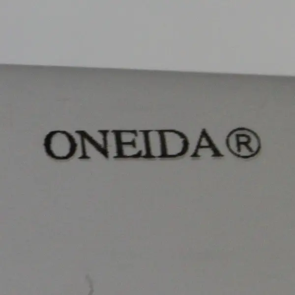 Set of 4 Oneida Zone Stainless French Solid Knives