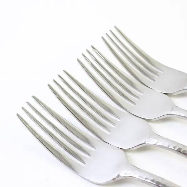 Set of 4 Oneida Tibet Stainless Salad Forks