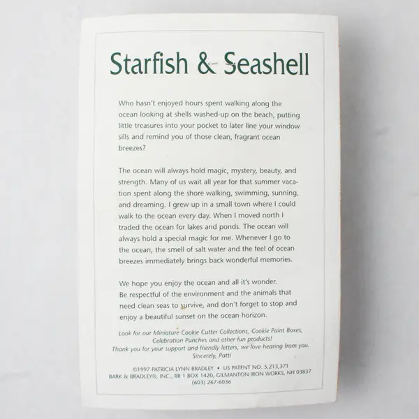 Set Of 2 Bark & Bradley Metal Starfish & Seashell Cookie Cutters 1997 W/ Recipes