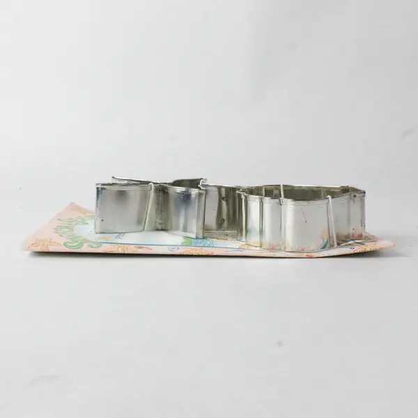 Set Of 2 Bark & Bradley Metal Starfish & Seashell Cookie Cutters 1997 W/ Recipes