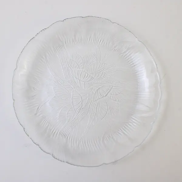 Arcoroc Canterbury Patterned Clear Glass Salad Plate 7.75" Diameter