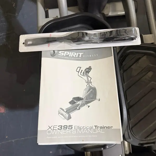 Spirit XE395 Elliptical Exercise Trainer With Manual- Local Pickup Only