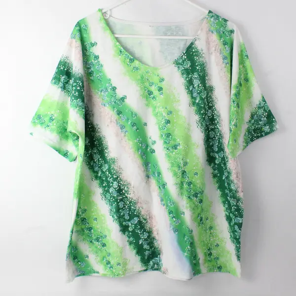 Unbranded White/Green Pattern Short Sleeve T-Shirt Women's Size 2XL