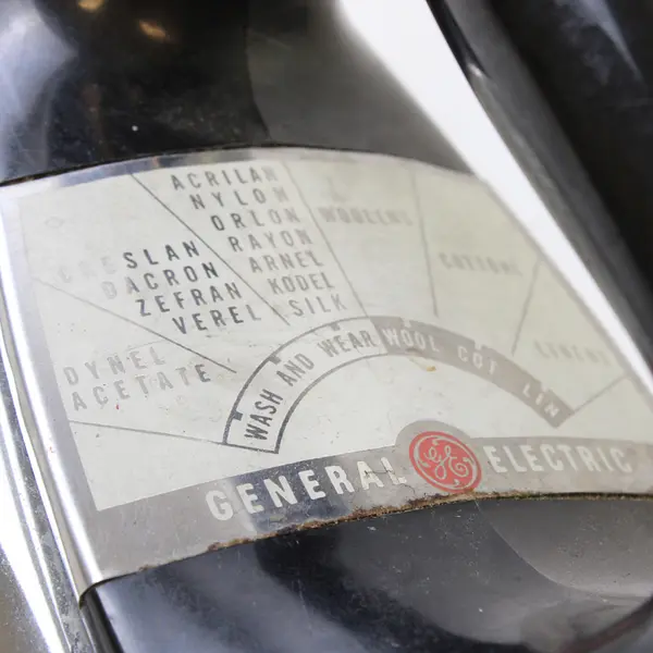 General Electric 1950s Vintage Steam Iron Collectible Untested