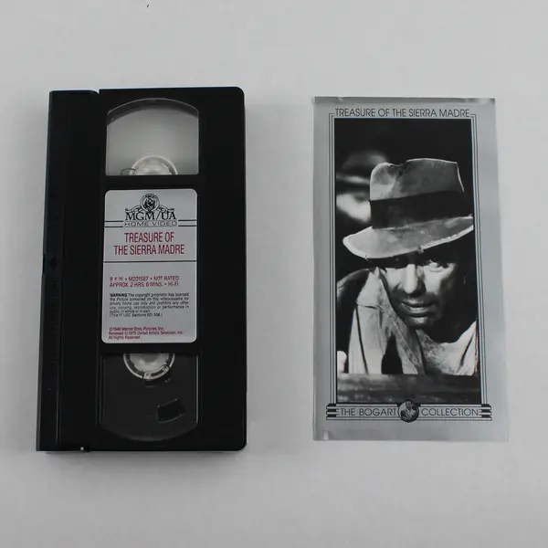Treasure of the Sierra Madre Humphrey Bogart VHS 1948 With Case Copyright 1992 