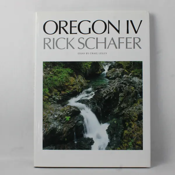 Oregon IV by Craig Lesley Photos by Rick Schafer 2002 Hardcover DJ 1st Ed Good