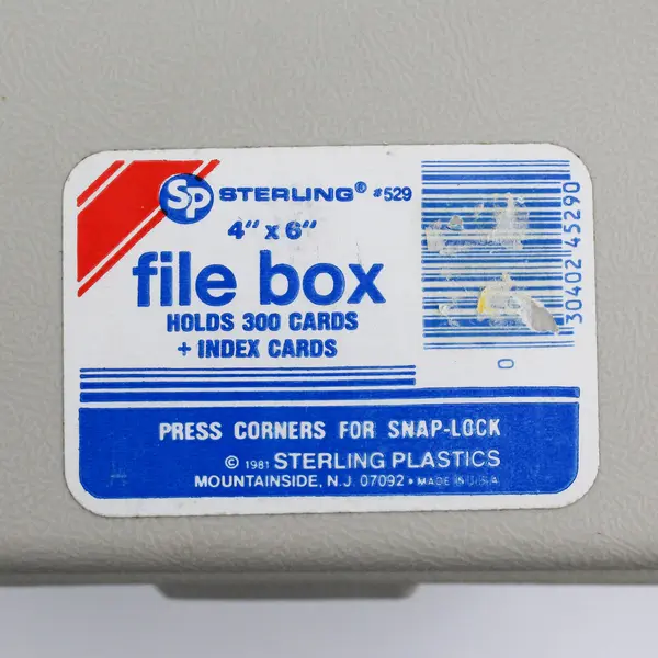 Vintage Sterling Plastic 4 x 6in Index Card File Box 1981 Beige No. 529 USA
