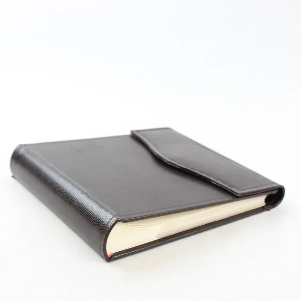 Sicura Picture Album Holder Holds 200 Photos - Leather Bound Photo Book 9"x8.5"