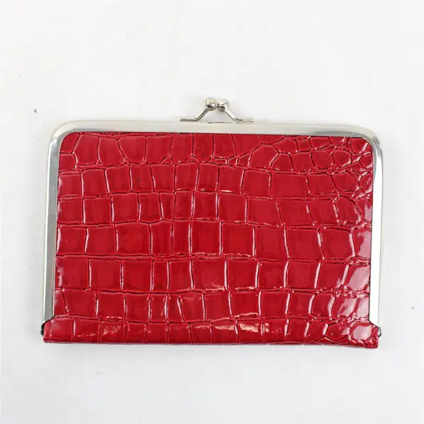 Unbranded Faux Alligator Kiss-Clasp Clutch Red Accordion-Style Photo Album 