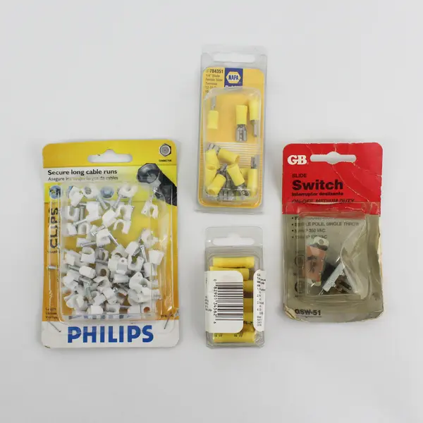 Lot of Cord Runs & Female Slide Terminals Wire Connectors