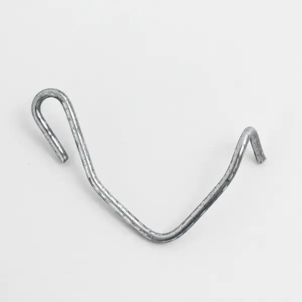 Lot of 46 T-Post Fence Clips Metal Fits Standard T-Posts